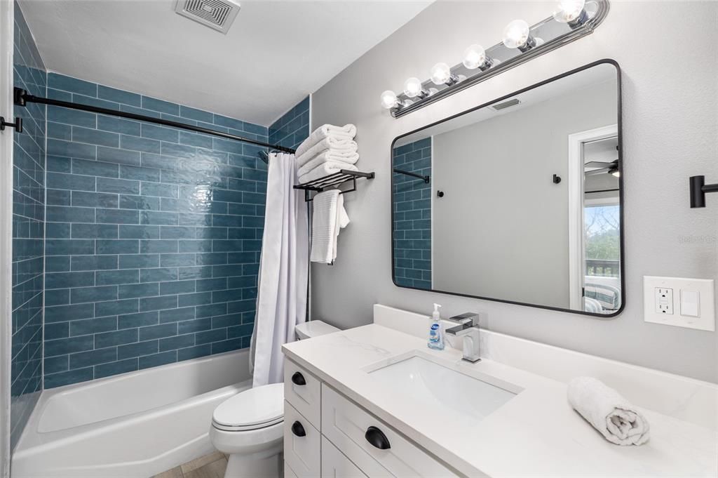 For Sale: $1,350,000 (2 beds, 2 baths, 1586 Square Feet)