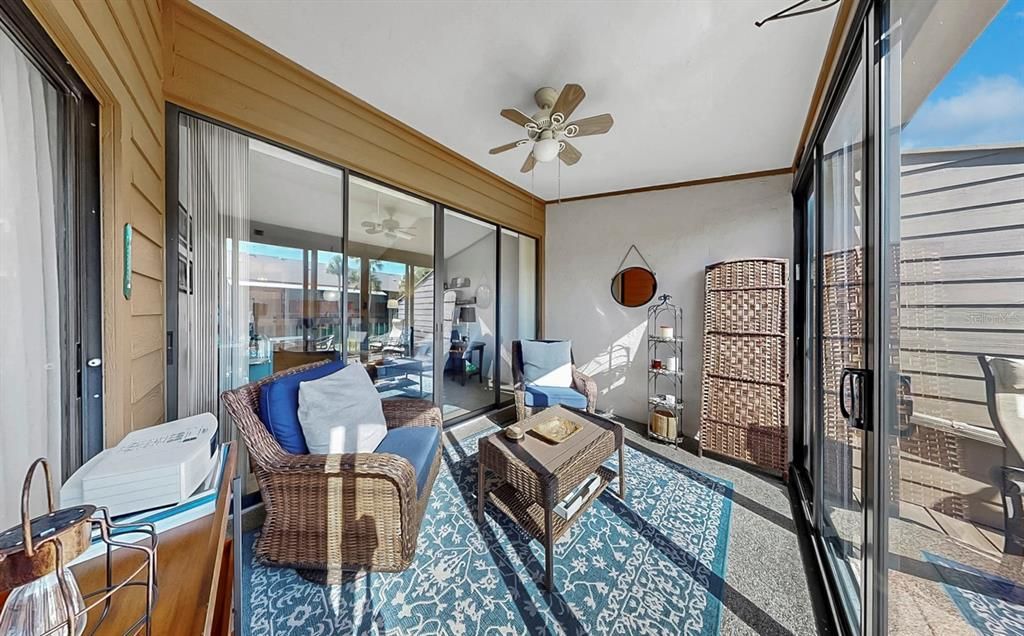 Active With Contract: $268,000 (2 beds, 2 baths, 1064 Square Feet)