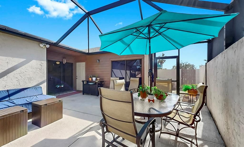 Active With Contract: $268,000 (2 beds, 2 baths, 1064 Square Feet)