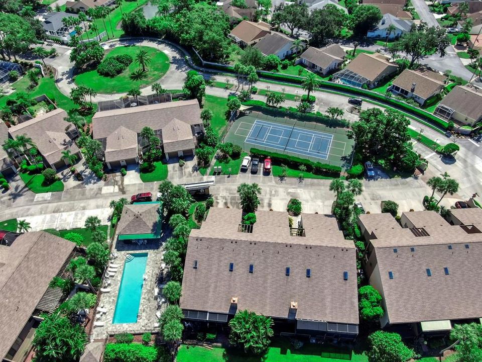 Active With Contract: $268,000 (2 beds, 2 baths, 1064 Square Feet)