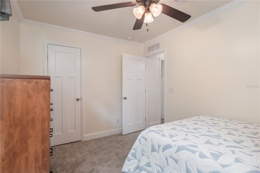 待售: $475,000 (3 贝兹, 2 浴室, 1404 平方英尺)