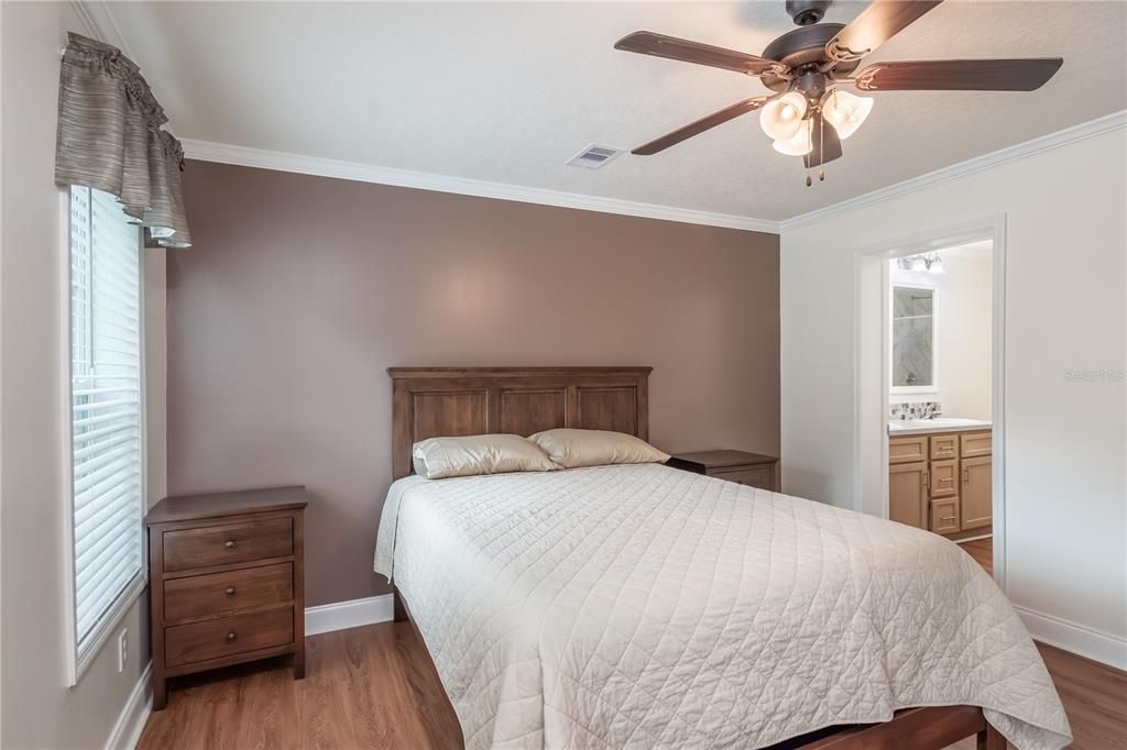 待售: $475,000 (3 贝兹, 2 浴室, 1404 平方英尺)