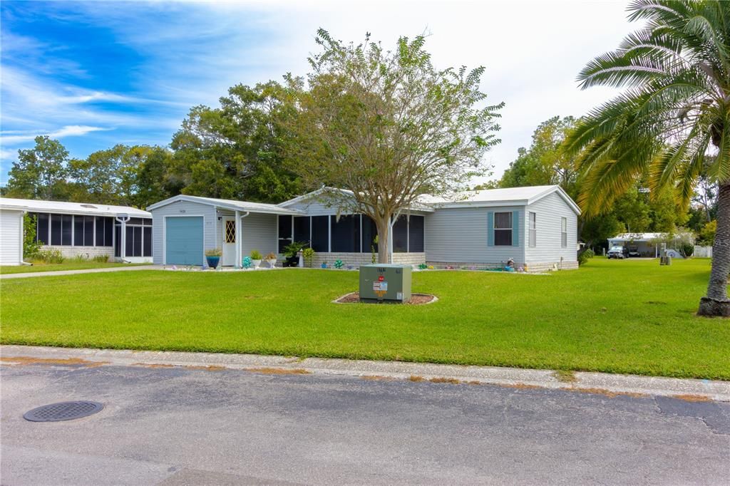 For Sale: $147,000 (3 beds, 2 baths, 1152 Square Feet)