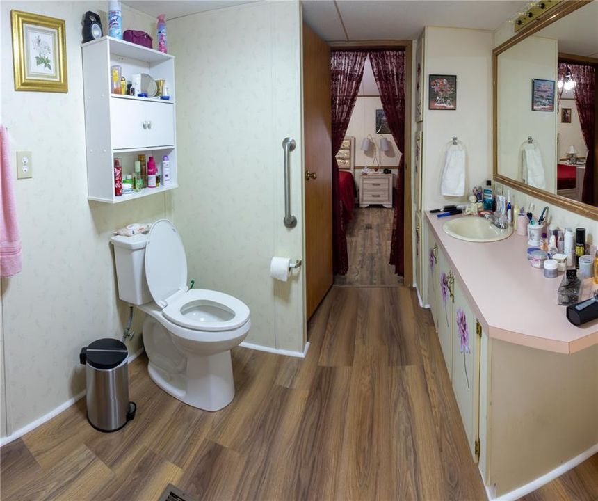 For Sale: $147,000 (3 beds, 2 baths, 1152 Square Feet)