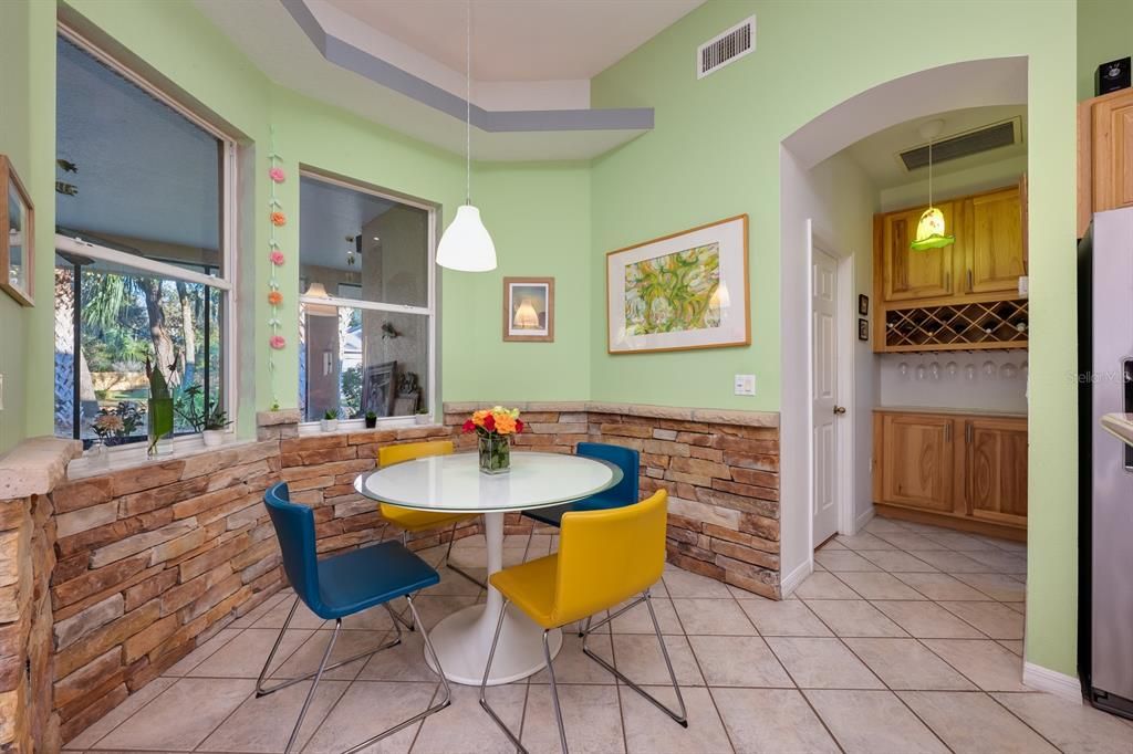 For Sale: $925,000 (4 beds, 3 baths, 2193 Square Feet)