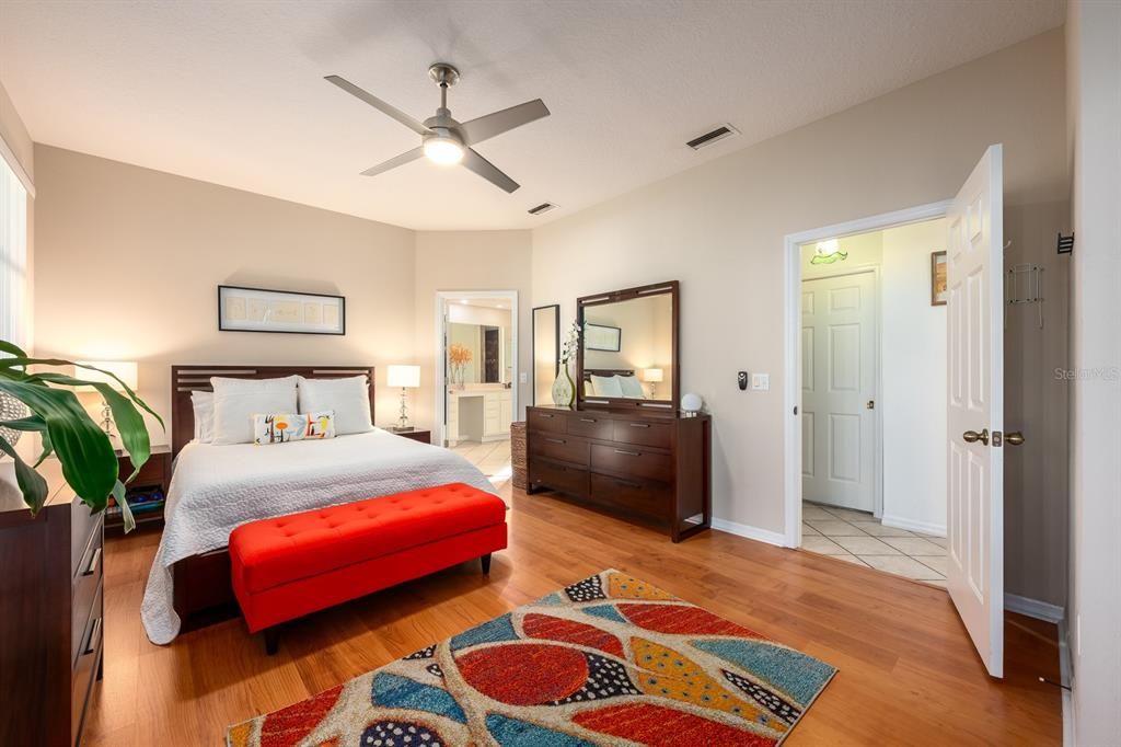 For Sale: $925,000 (4 beds, 3 baths, 2193 Square Feet)