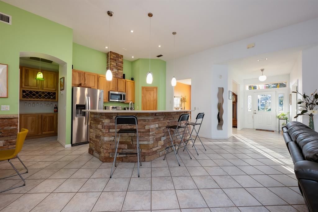 For Sale: $925,000 (4 beds, 3 baths, 2193 Square Feet)