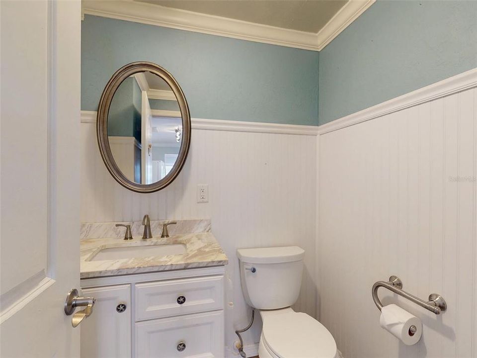 Active With Contract: $299,900 (3 beds, 1 baths, 1398 Square Feet)