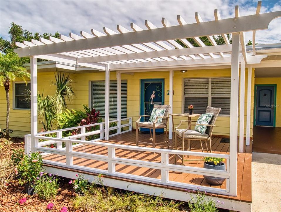 Active With Contract: $299,900 (3 beds, 1 baths, 1398 Square Feet)