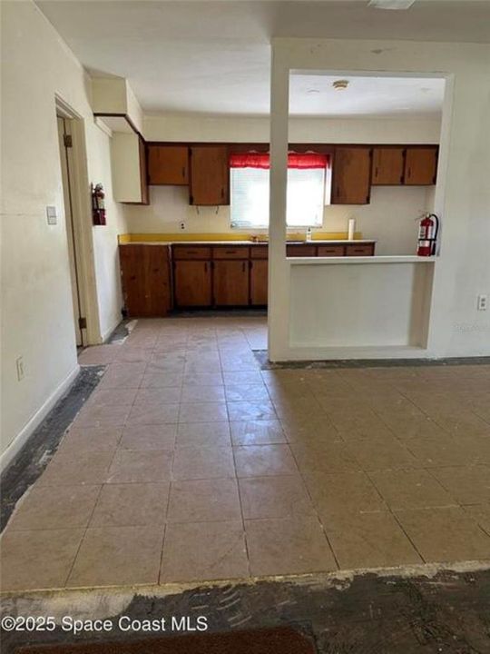 For Sale: $279,900 (0 beds, 0 baths, 1444 Square Feet)