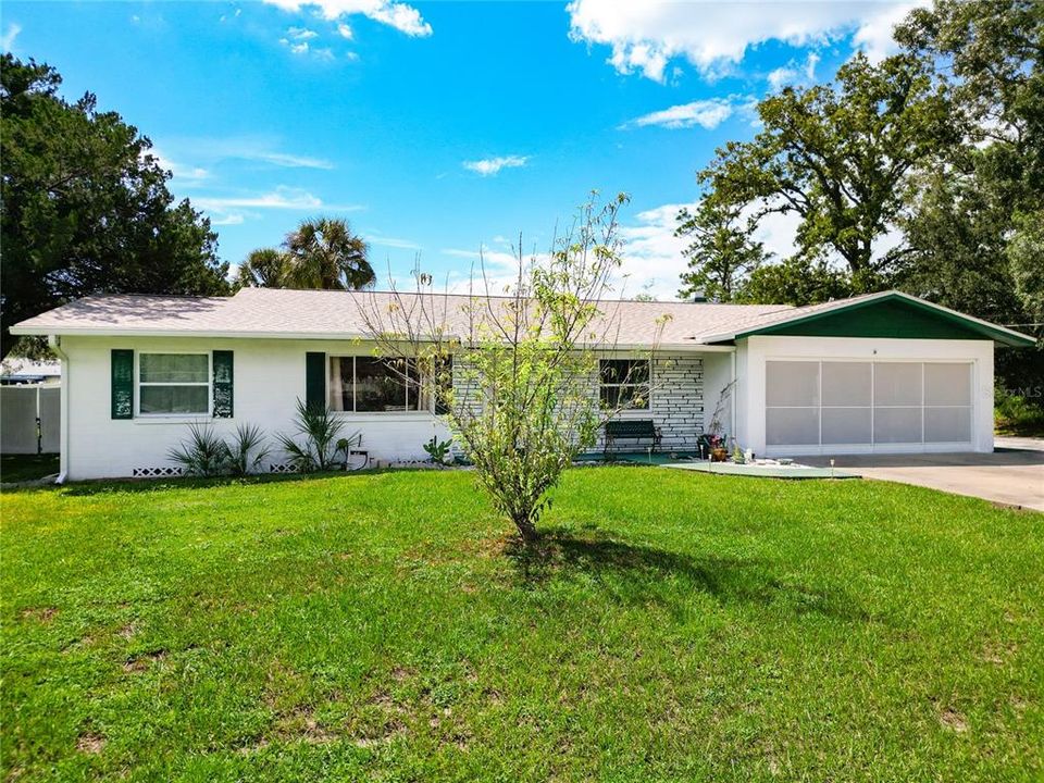 For Sale: $399,000 (5 beds, 4 baths, 2669 Square Feet)