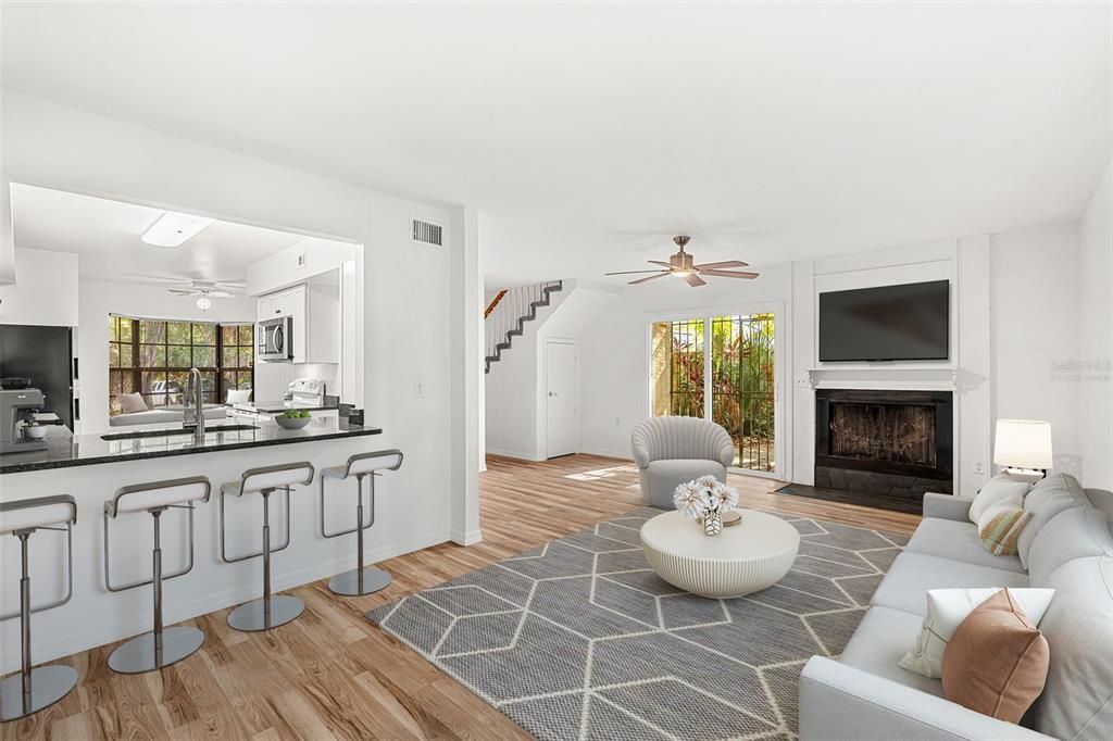 For Sale: $300,000 (2 beds, 2 baths, 1190 Square Feet)