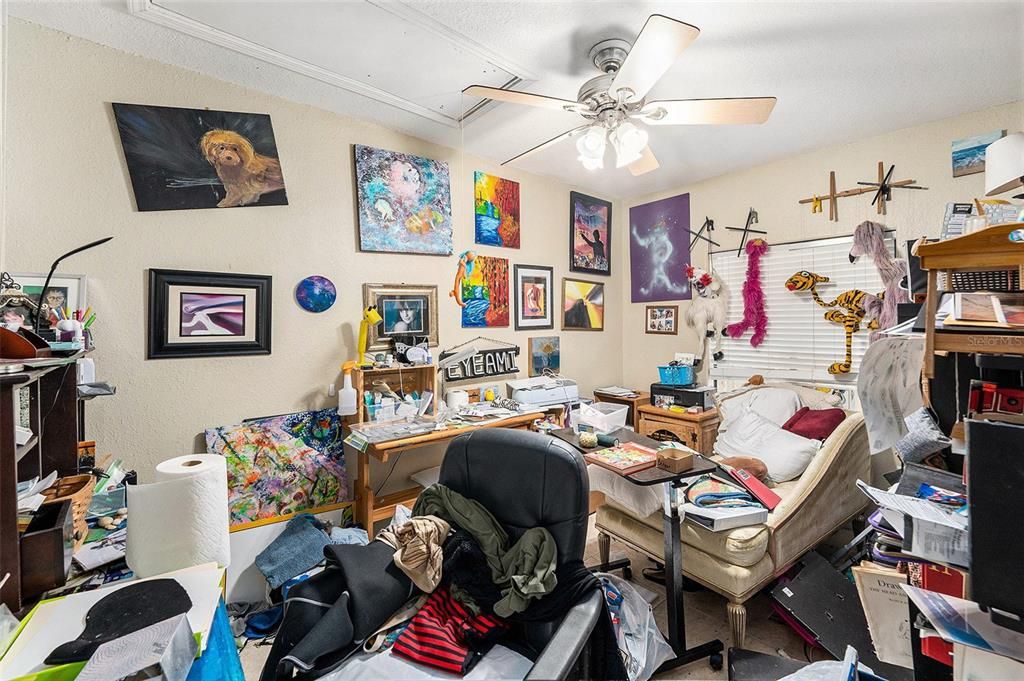 合同活跃: $725,000 (4 贝兹, 3 浴室, 2797 平方英尺)