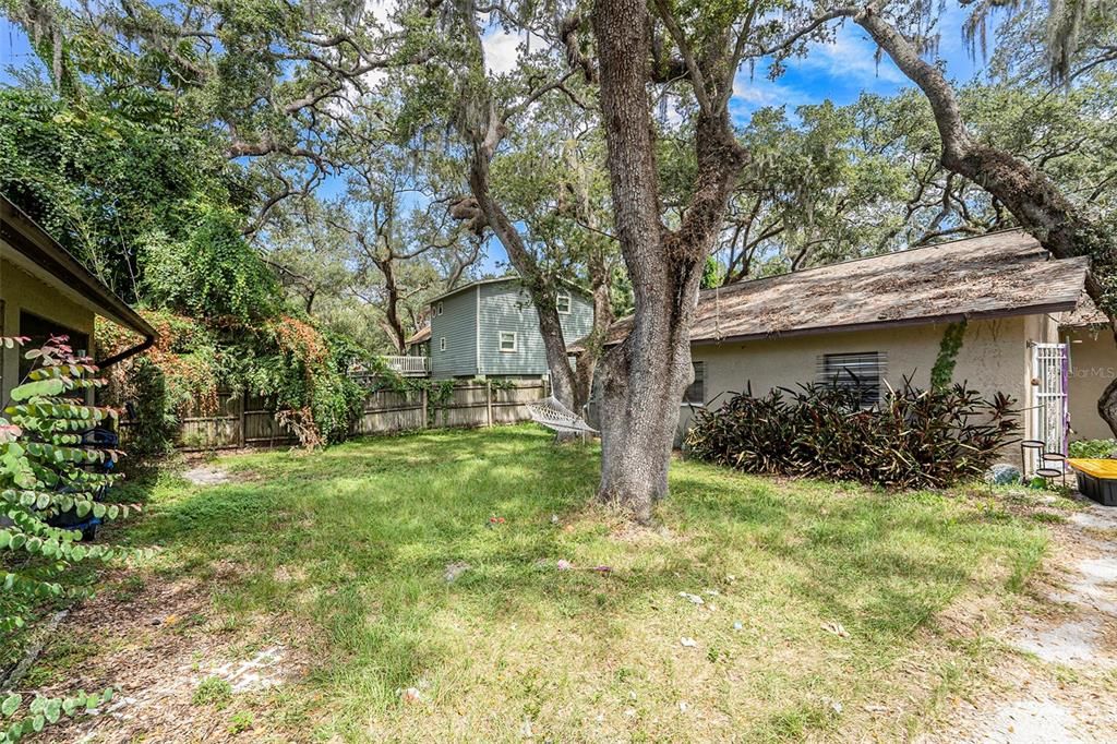 合同活跃: $725,000 (4 贝兹, 3 浴室, 2797 平方英尺)