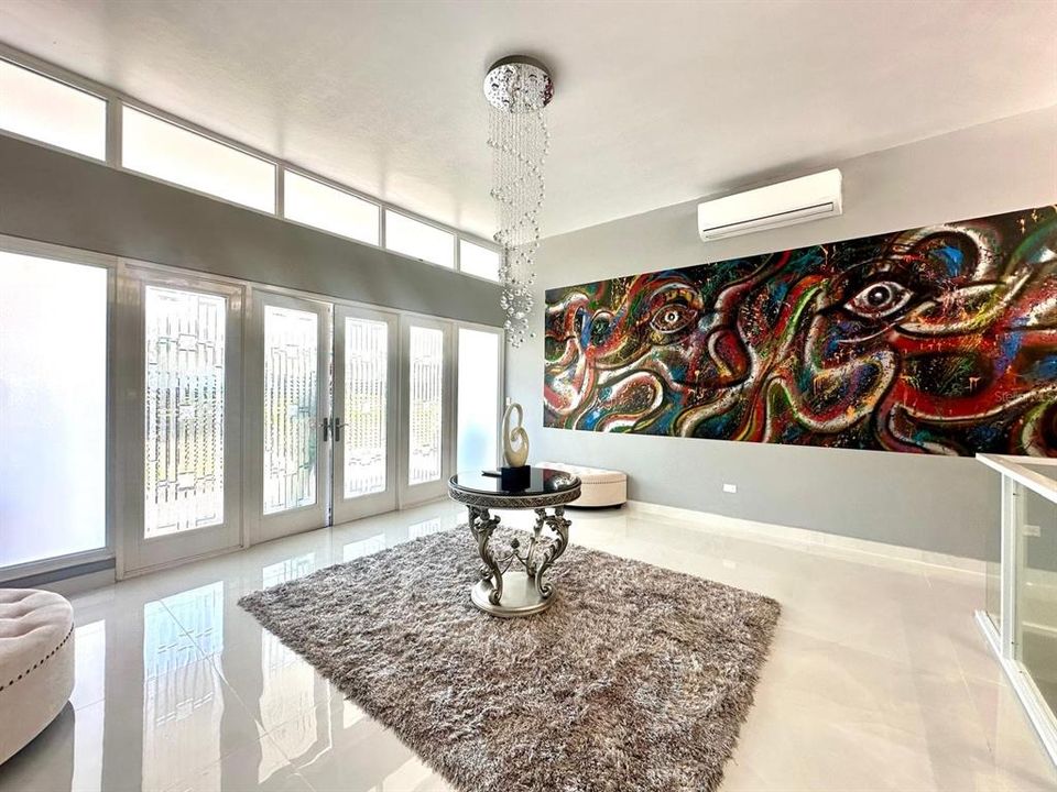 На продажу: $699,000 (6 спален, 4 ванн, 4800 Квадратных фут)