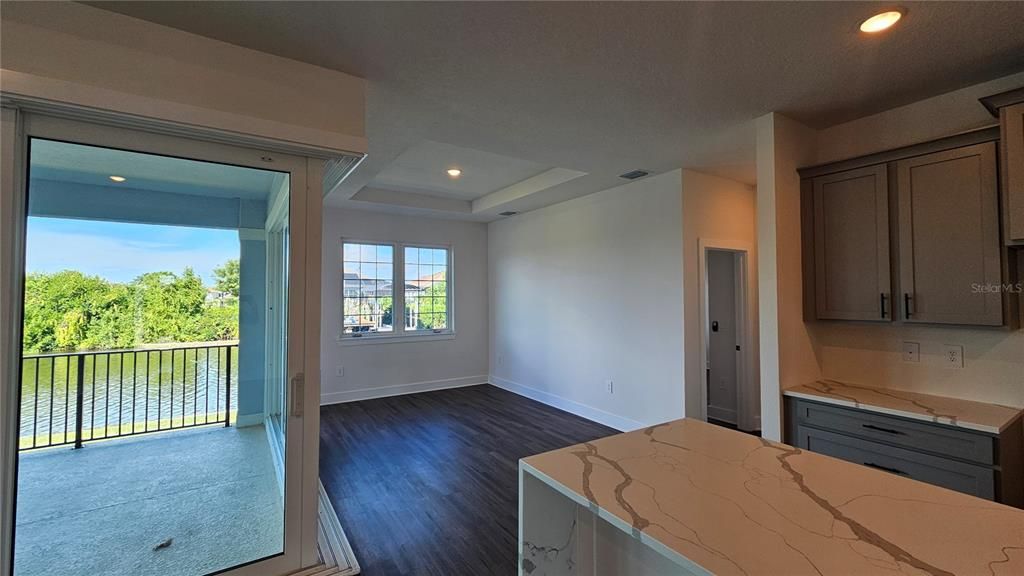 For Sale: $800,000 (4 beds, 3 baths, 2262 Square Feet)