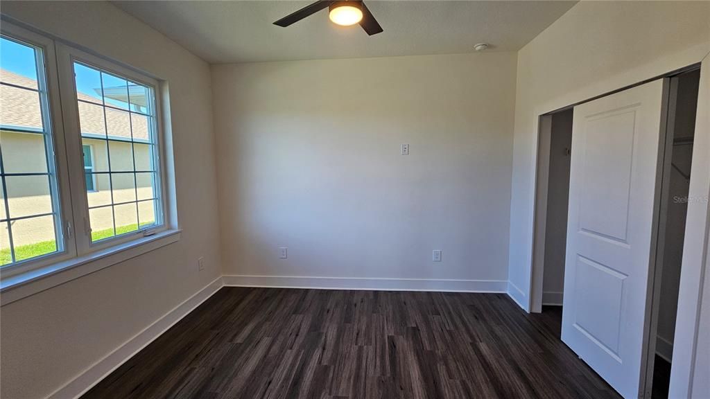 For Sale: $800,000 (4 beds, 3 baths, 2262 Square Feet)