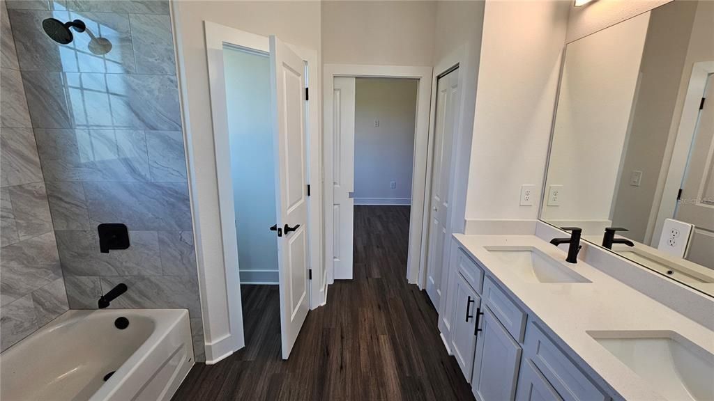 For Sale: $800,000 (4 beds, 3 baths, 2262 Square Feet)