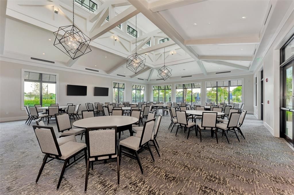 合同活跃: $850,000 (3 贝兹, 3 浴室, 2117 平方英尺)