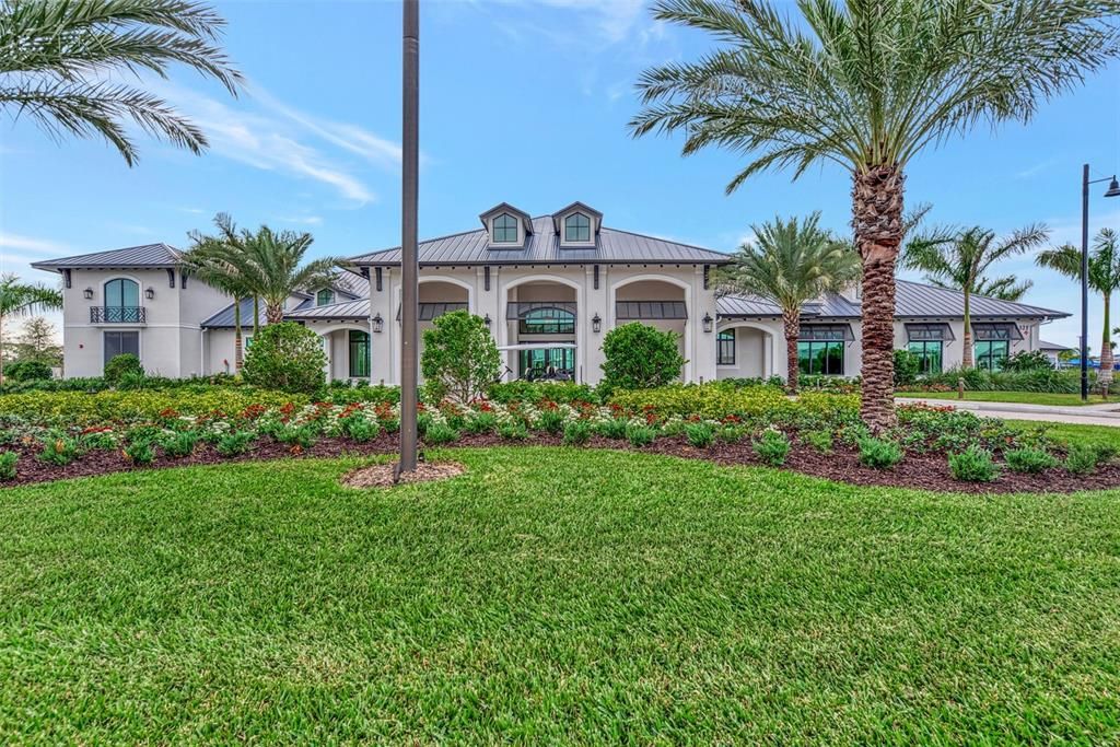 合同活跃: $850,000 (3 贝兹, 3 浴室, 2117 平方英尺)