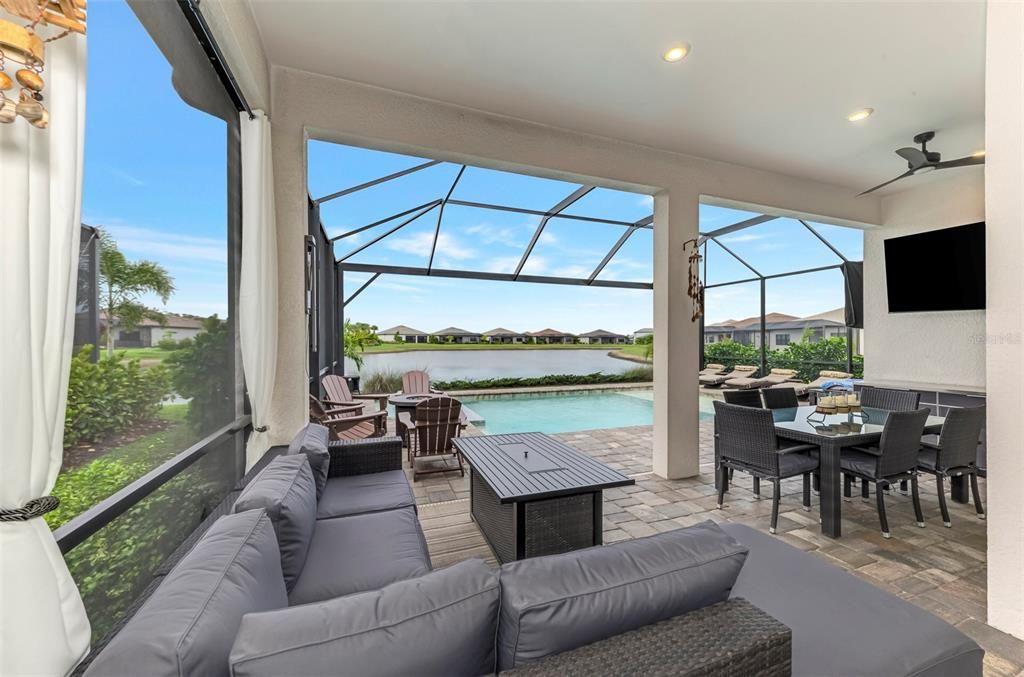 合同活跃: $850,000 (3 贝兹, 3 浴室, 2117 平方英尺)