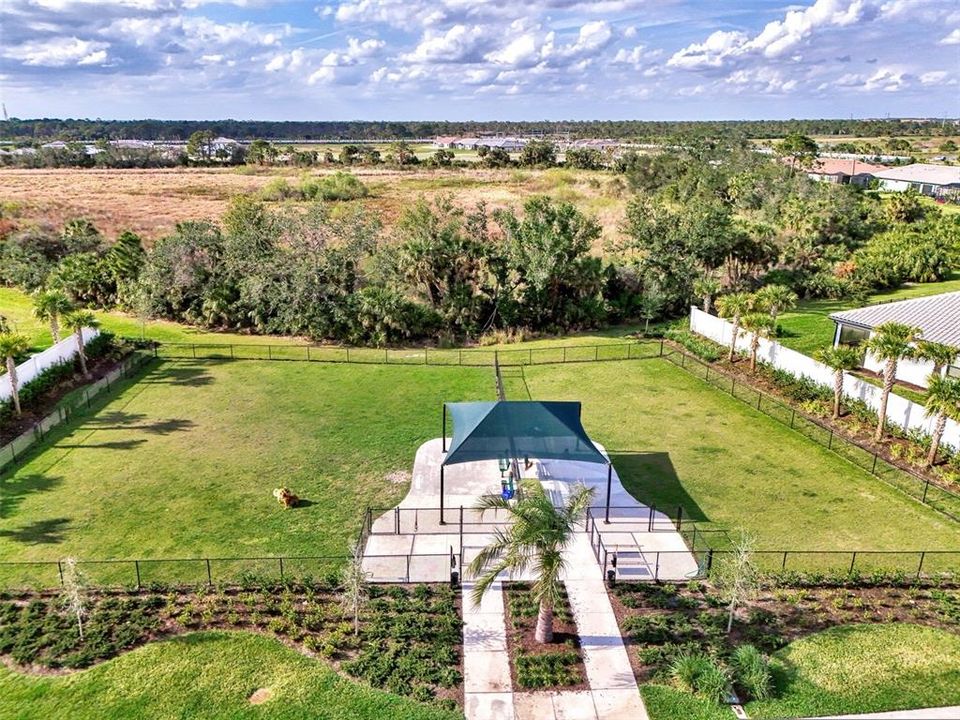 合同活跃: $850,000 (3 贝兹, 3 浴室, 2117 平方英尺)