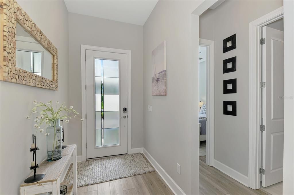 合同活跃: $850,000 (3 贝兹, 3 浴室, 2117 平方英尺)