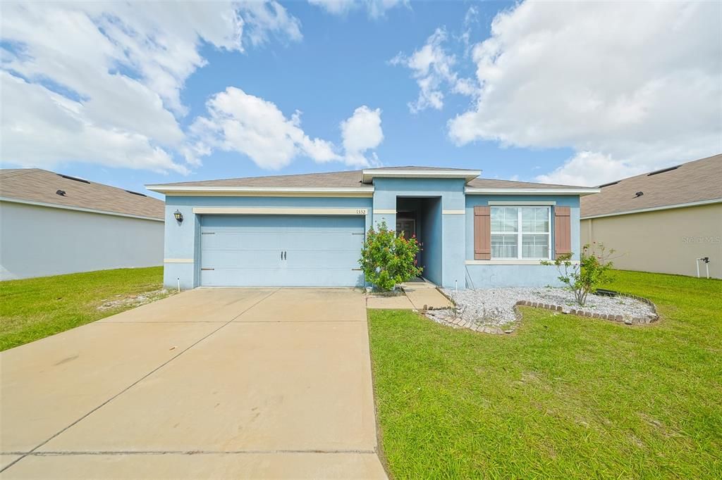 合同活跃: $275,000 (3 贝兹, 2 浴室, 1705 平方英尺)