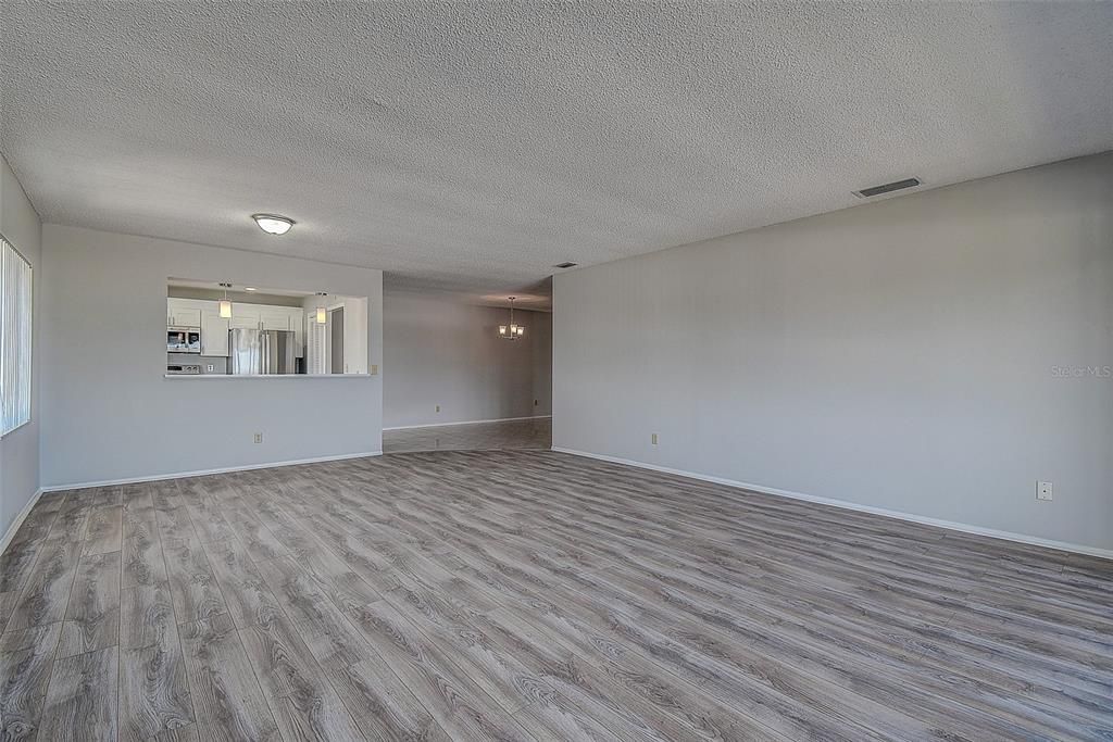 На продажу: $425,000 (2 спален, 2 ванн, 1565 Квадратных фут)