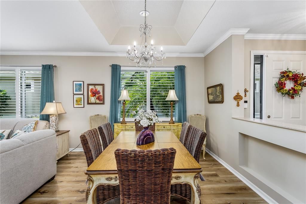 待售: $384,900 (2 贝兹, 2 浴室, 1666 平方英尺)