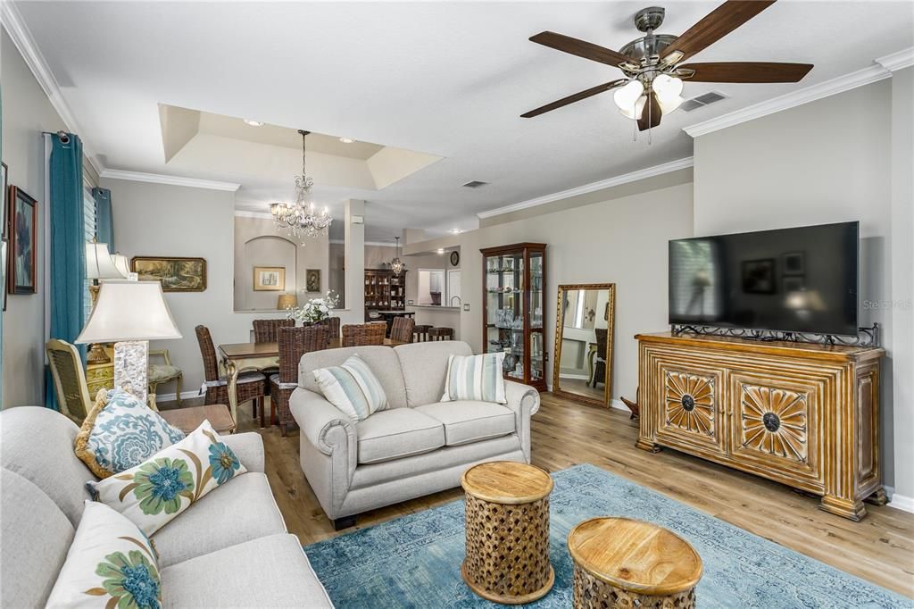 待售: $384,900 (2 贝兹, 2 浴室, 1666 平方英尺)