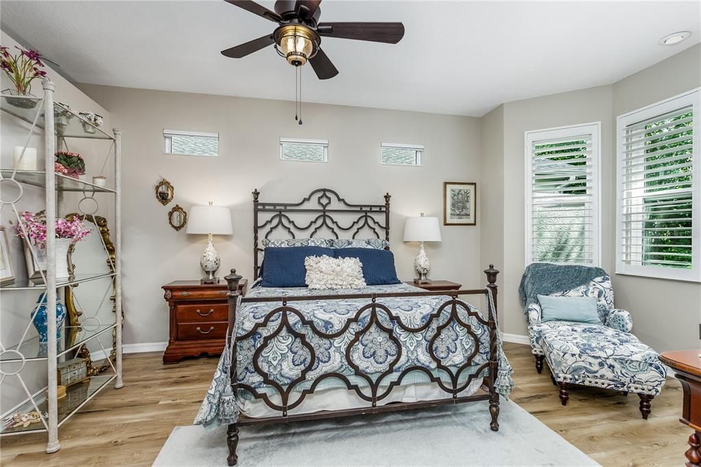 待售: $384,900 (2 贝兹, 2 浴室, 1666 平方英尺)