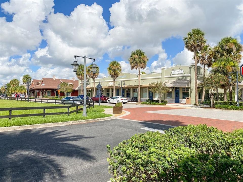 Active With Contract: $425,000 (3 beds, 2 baths, 1851 Square Feet)