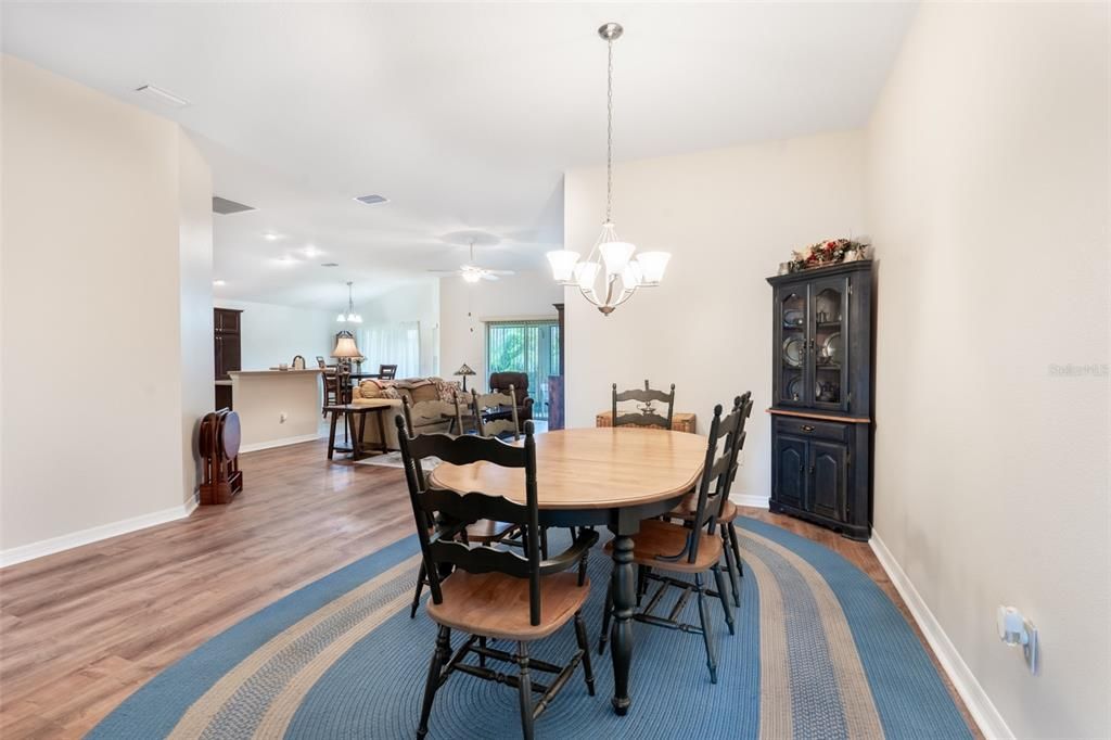 Active With Contract: $425,000 (3 beds, 2 baths, 1851 Square Feet)