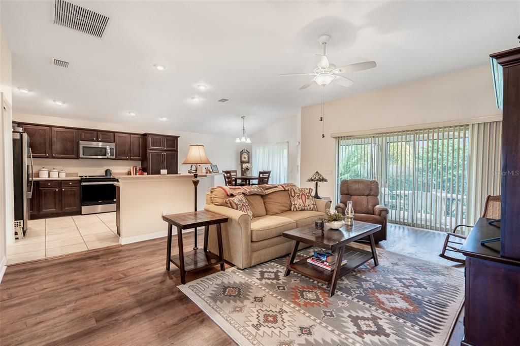 Active With Contract: $425,000 (3 beds, 2 baths, 1851 Square Feet)