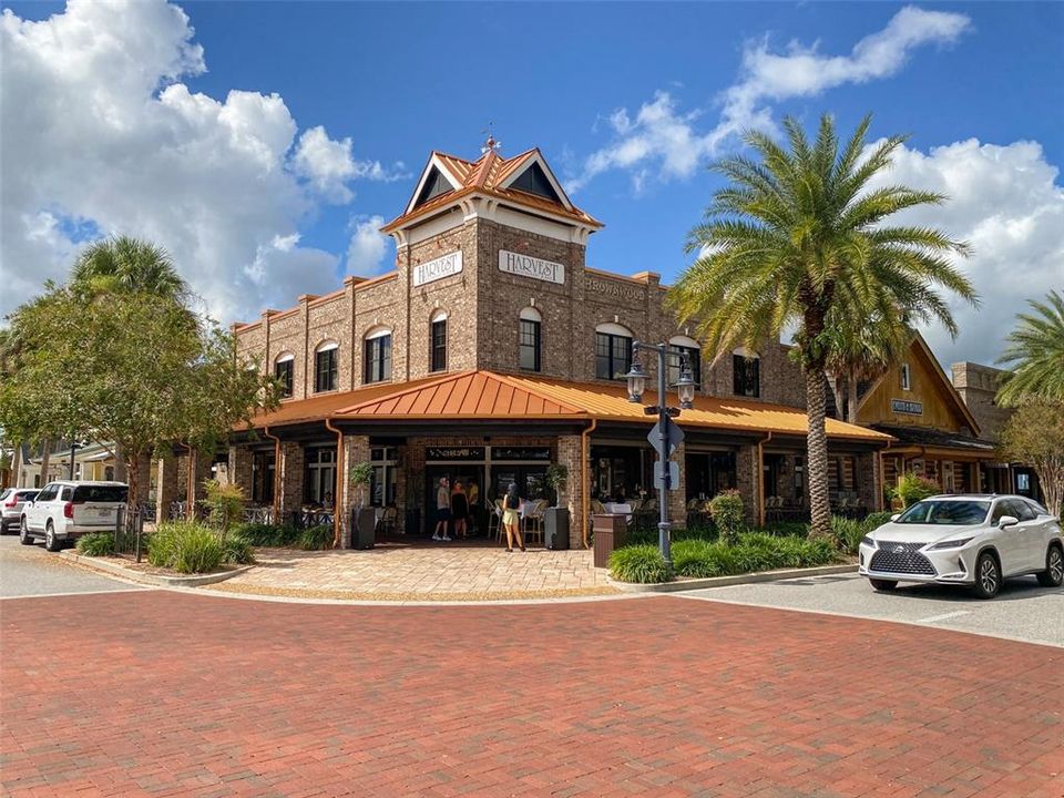 Active With Contract: $425,000 (3 beds, 2 baths, 1851 Square Feet)