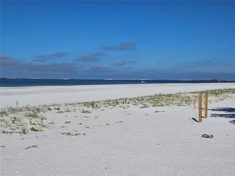 待售: $2,349,000 (0.30 acres)