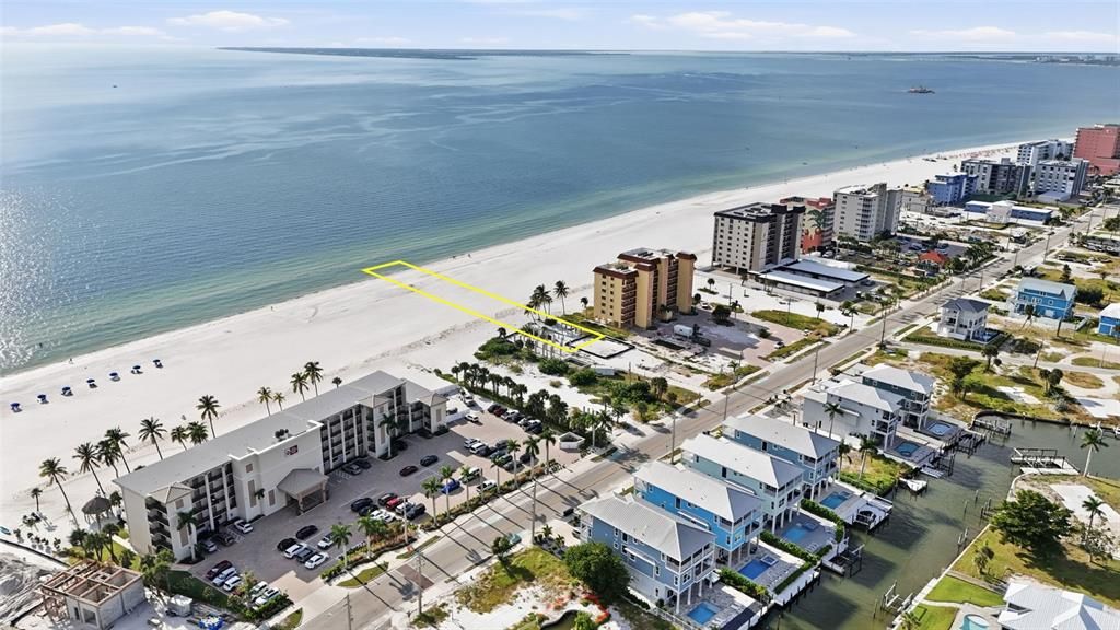 待售: $2,349,000 (0.30 acres)