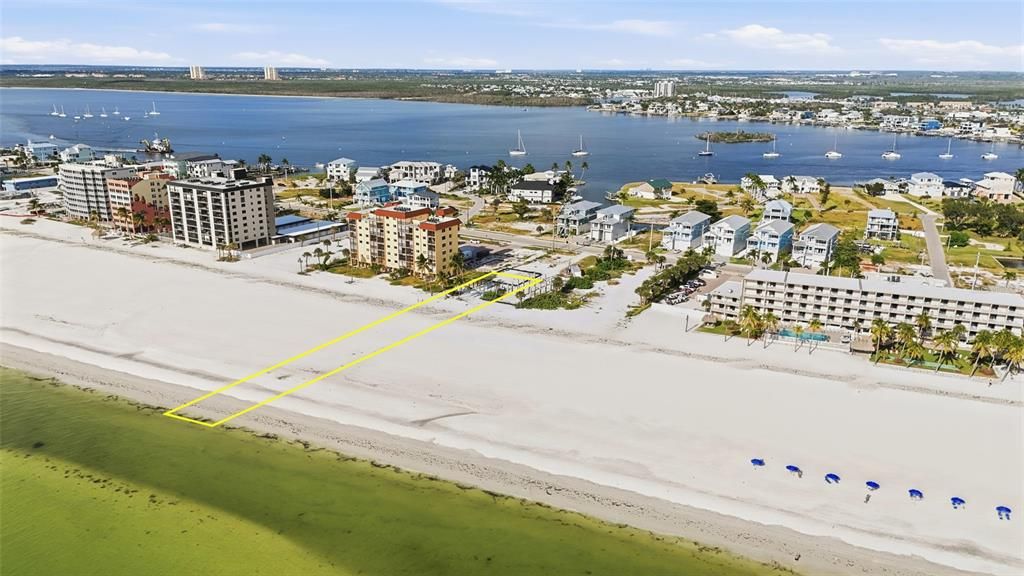 待售: $2,349,000 (0.30 acres)