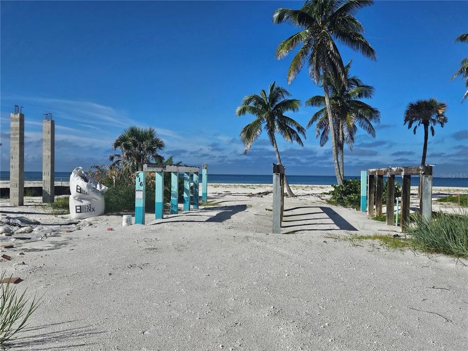 待售: $2,349,000 (0.30 acres)