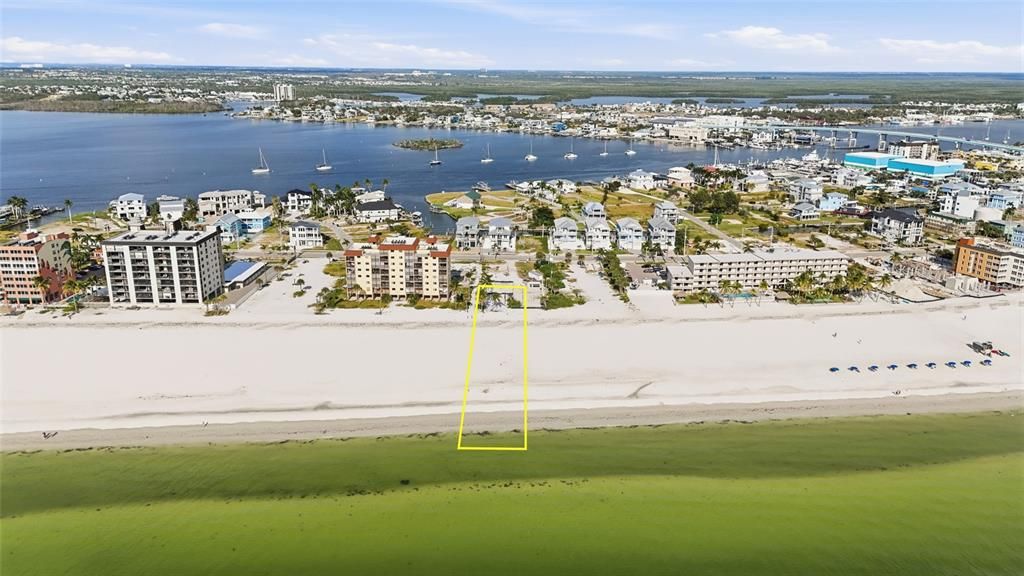 待售: $2,349,000 (0.30 acres)