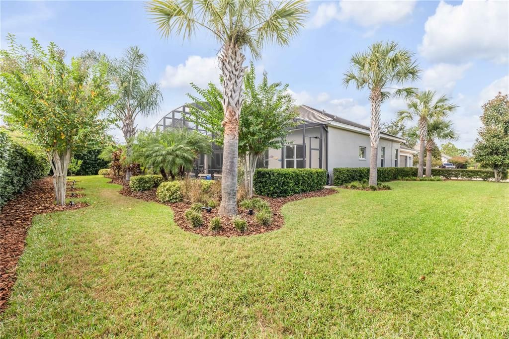 合同活跃: $925,000 (4 贝兹, 2 浴室, 2502 平方英尺)