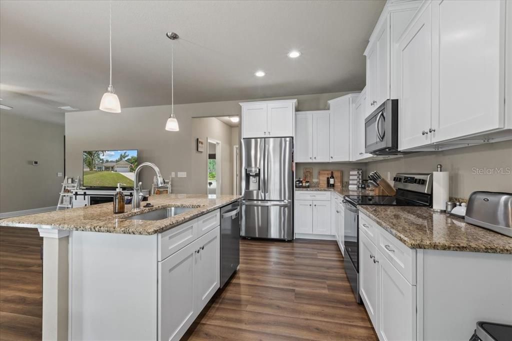 待售: $339,000 (3 贝兹, 2 浴室, 1552 平方英尺)