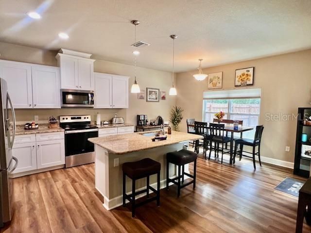 待售: $339,000 (3 贝兹, 2 浴室, 1552 平方英尺)