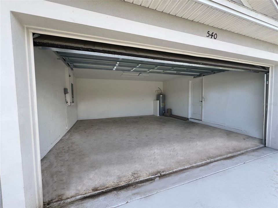 待售: $279,000 (4 贝兹, 2 浴室, 1965 平方英尺)