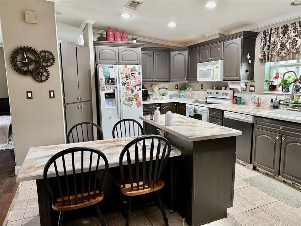 На продажу: $205,000 (3 спален, 2 ванн, 1620 Квадратных фут)