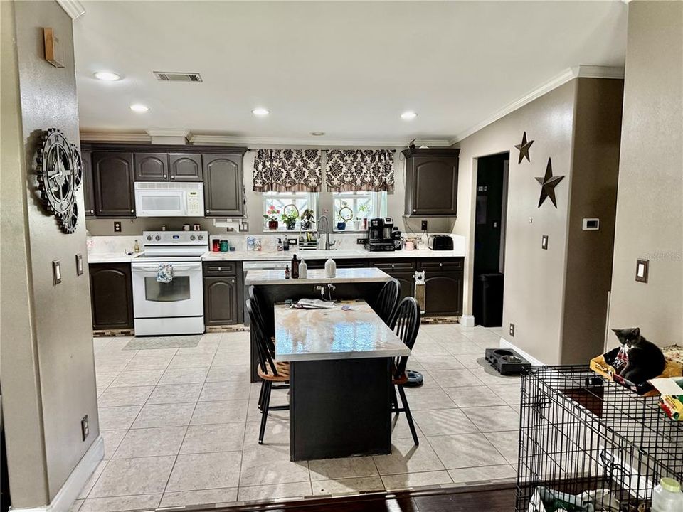 На продажу: $205,000 (3 спален, 2 ванн, 1620 Квадратных фут)