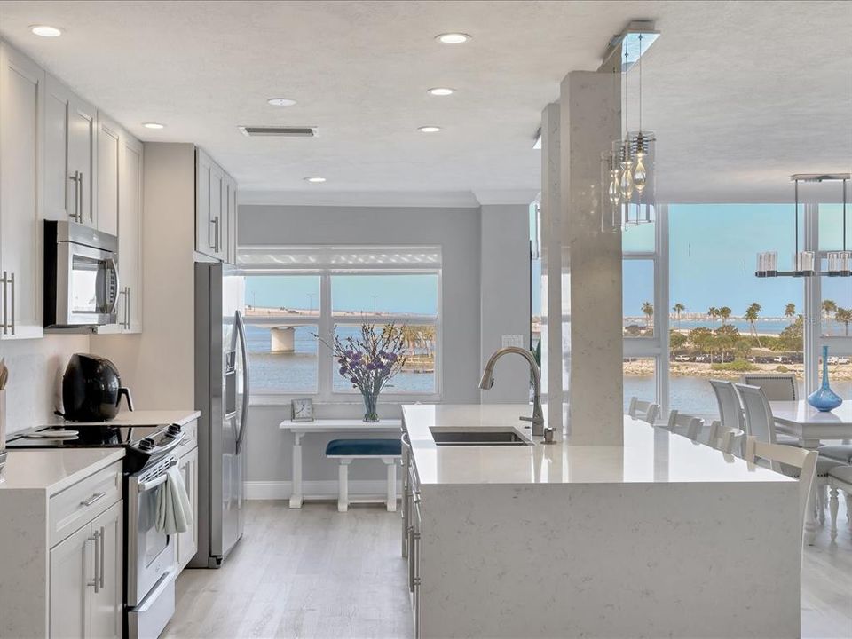 Active With Contract: $4,500 (2 beds, 2 baths, 1396 Square Feet)