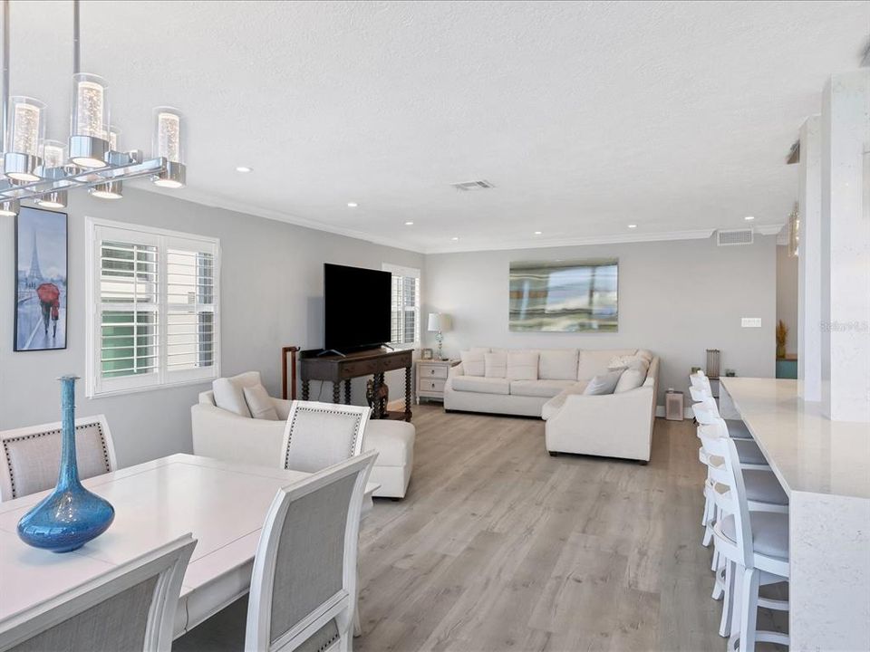 Active With Contract: $4,500 (2 beds, 2 baths, 1396 Square Feet)