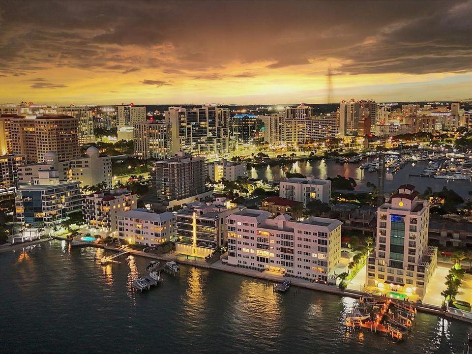 Active With Contract: $4,500 (2 beds, 2 baths, 1396 Square Feet)